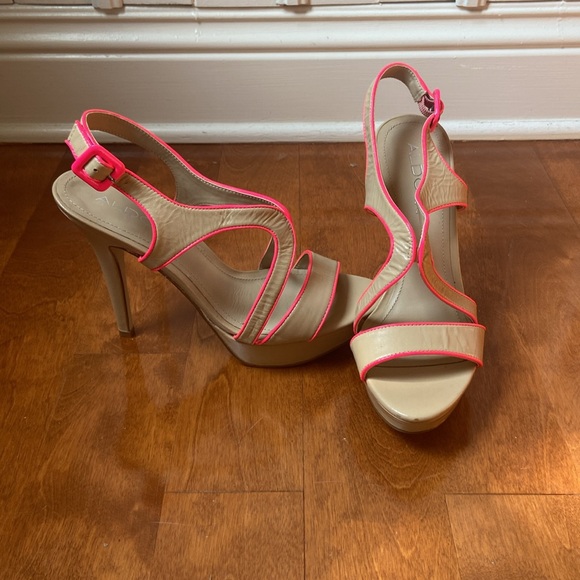 Aldo Platform peep toe  - Nude/Tan and Neon pink - Picture 2 of 6